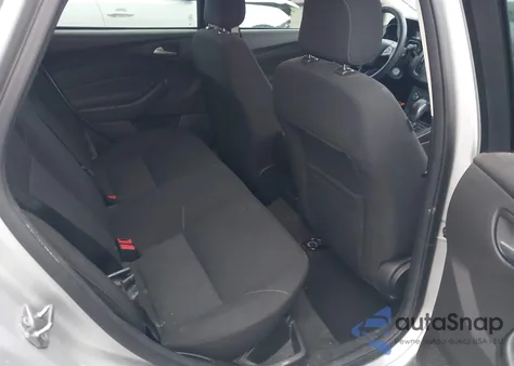 2018 Ford Focus Se z USA, uszkodzony, nr VIN 1FADP3F21JL205405